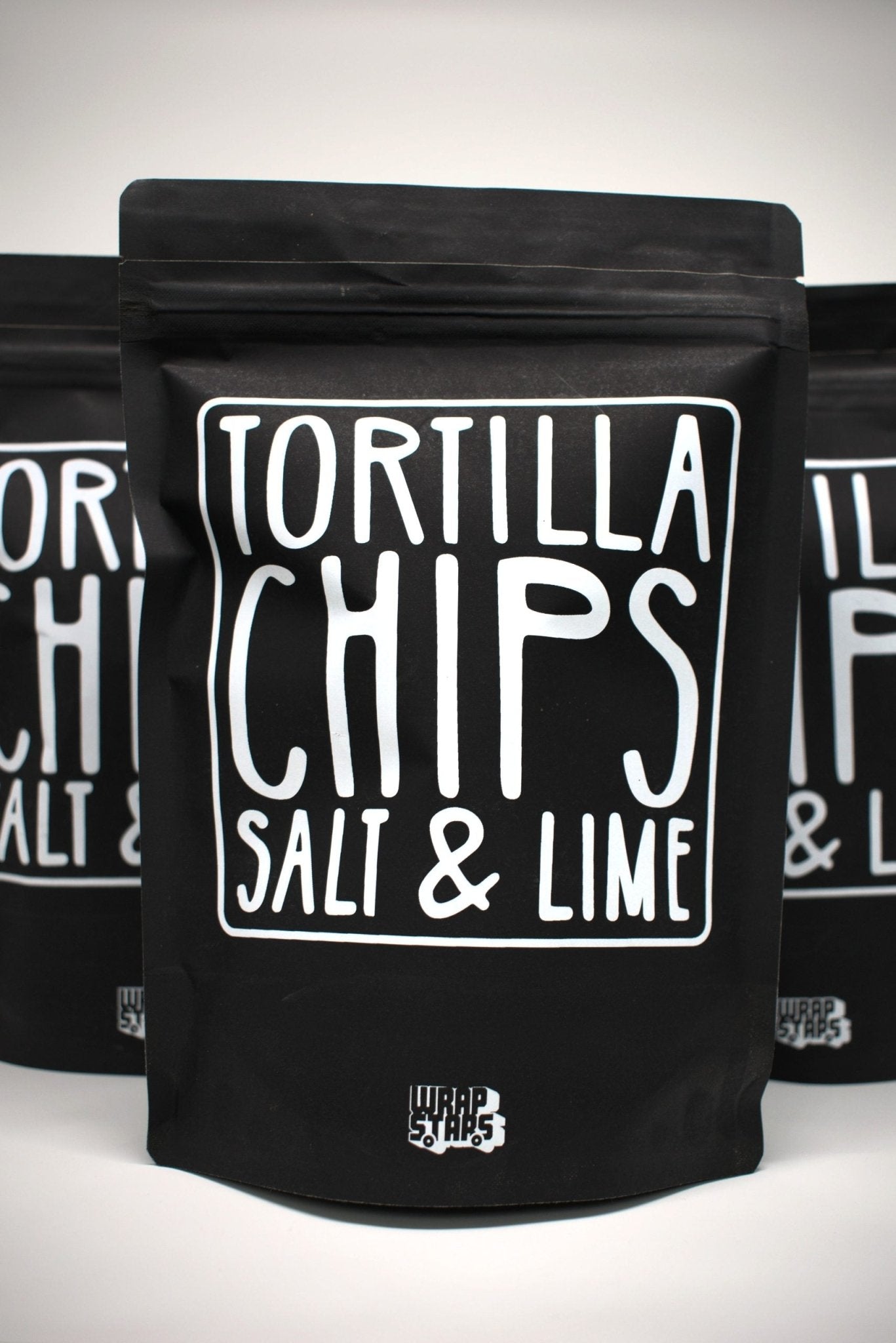 Schwarz/goldene Tortilla Chips - Wrapstars Catering